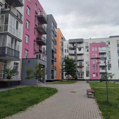 Купить квартиру - Киевская обл., Соборная (Соборна) ул.103/18, Софиевская Борщаговка. Продажа недвижимости - Киево-Святошинский, вторичный рынок и новострой недорого, цена до 30000$, объявление №1520627 фото 2